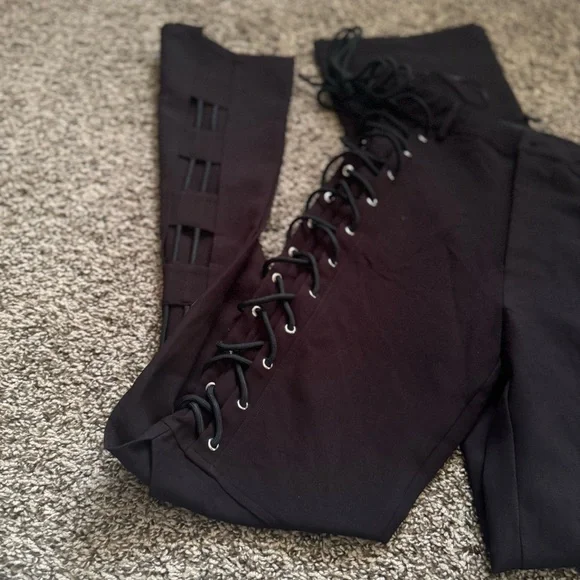 Wide Leg Black Lace-Up Pants size M - Picture 5 of 9
